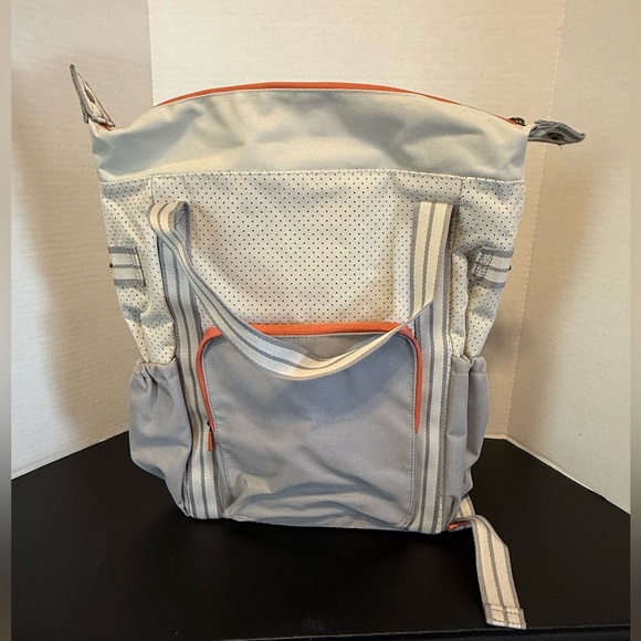 Thirty-One Grey Backpack - Picture 1 of 7